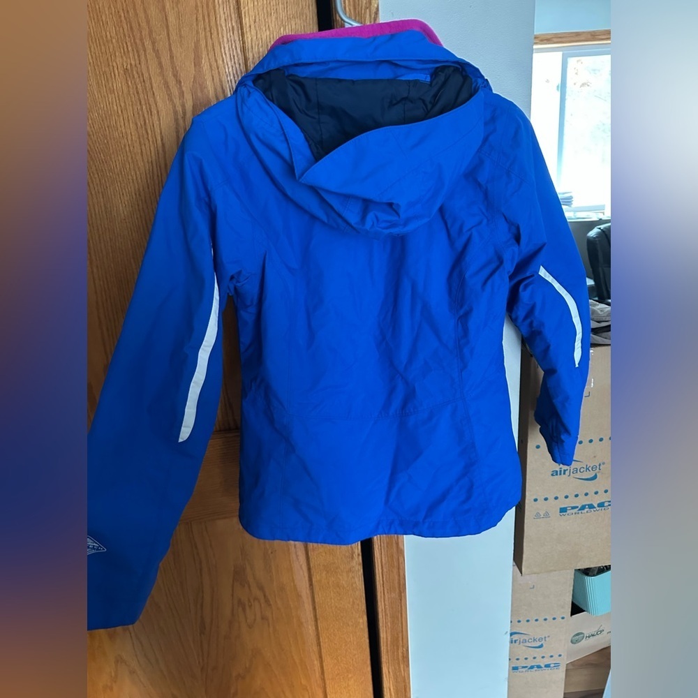 Columbia 2 in 1Vibrant Blue Jacket with Pink Highlights - Picture 2 of 10